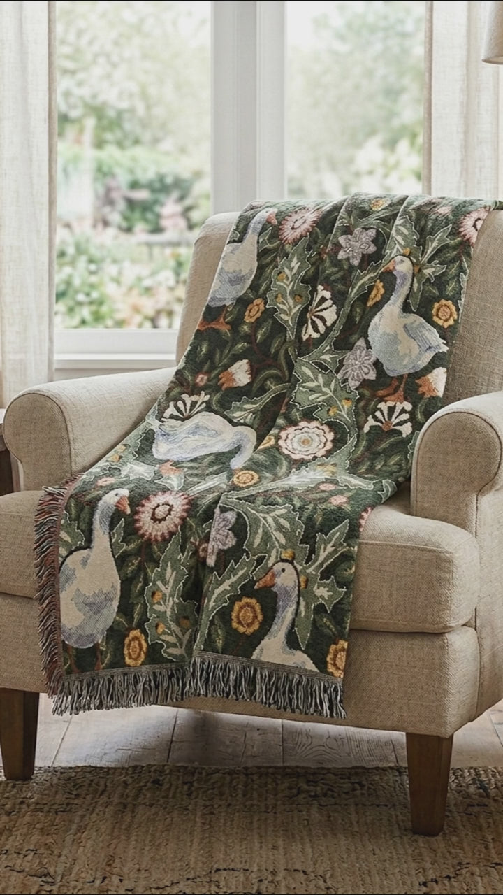 Thistle & Wing | Verdant Bloom Woven Blanket
